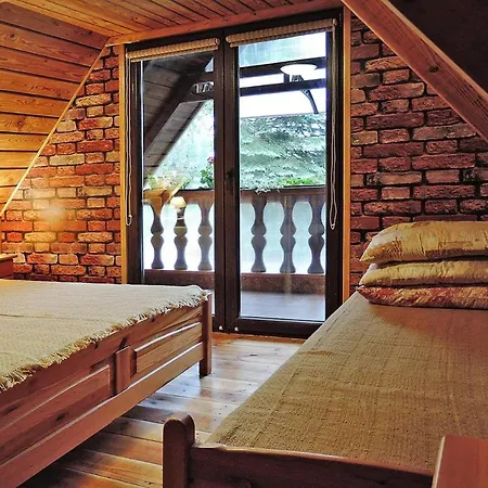 With Jacuzzi And Private Garden *