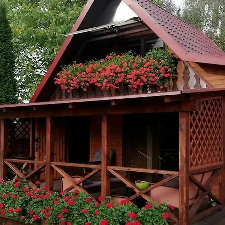 With Jacuzzi And Private Garden بيت للعطل Bogacko